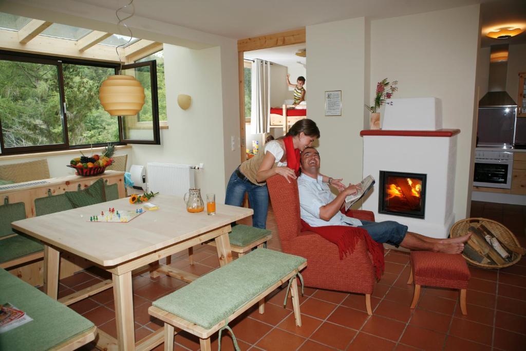 Ortners Mauerwirt - Leistbarer Luxus Apartment Bad Kleinkirchheim Exterior foto